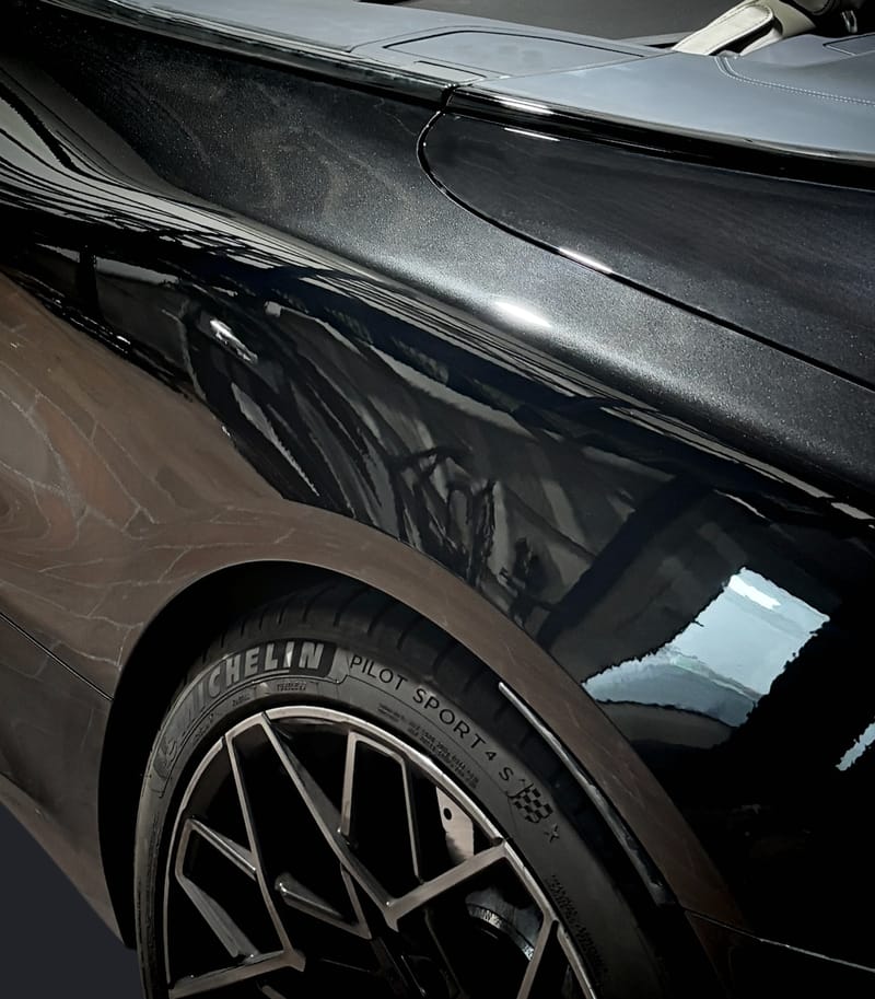 BMW M8 Cabrio nach der Reparatur in der Werkstatt Yilmaz